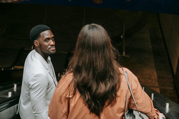 Descubre cómo calcular el roi en redes sociales: guía completa de marketing